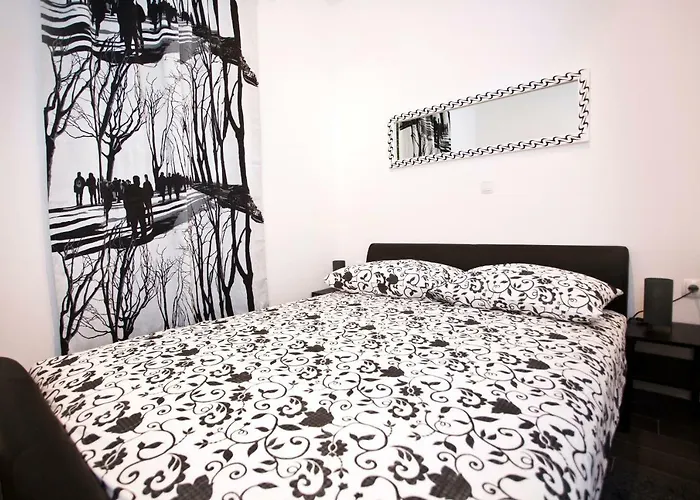 Apartment Silver Tree
